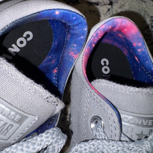 Converse women Gray Sneakers - Picture 3 of 5